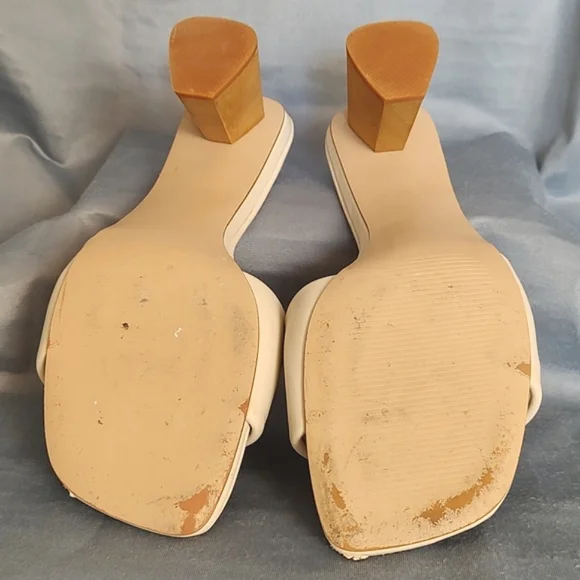 Steve Madden Modern Kinda Gal Wood Triangle Slide Sandales/Size 8 - Picture 8 of 9